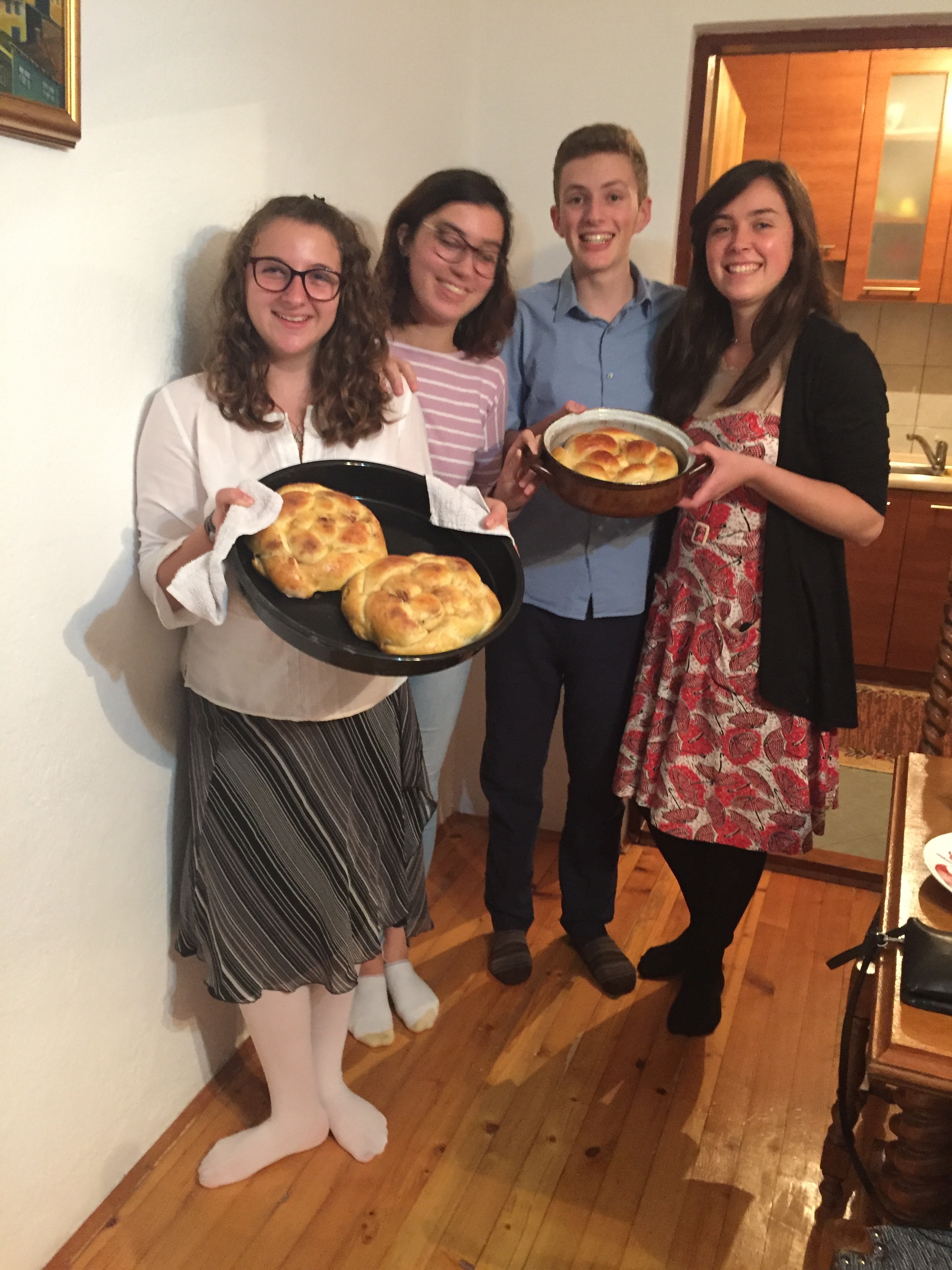 Yes Abroad Students Making Challah